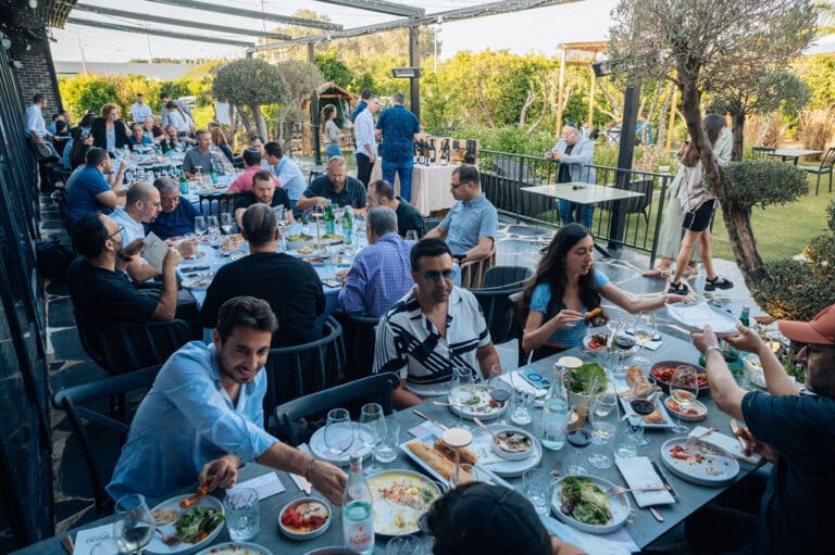 מה המקום המתאים לאירוע עסקי קטן ברחובות?