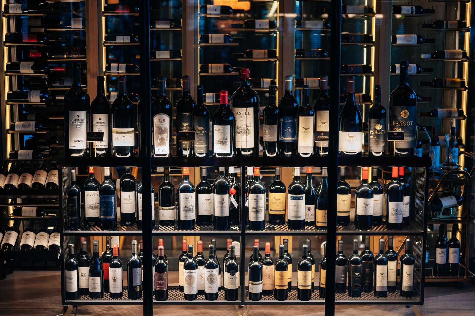 wine-wall-bottle-collection-2