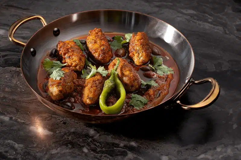 fish-patties-tomato-peppers-fava